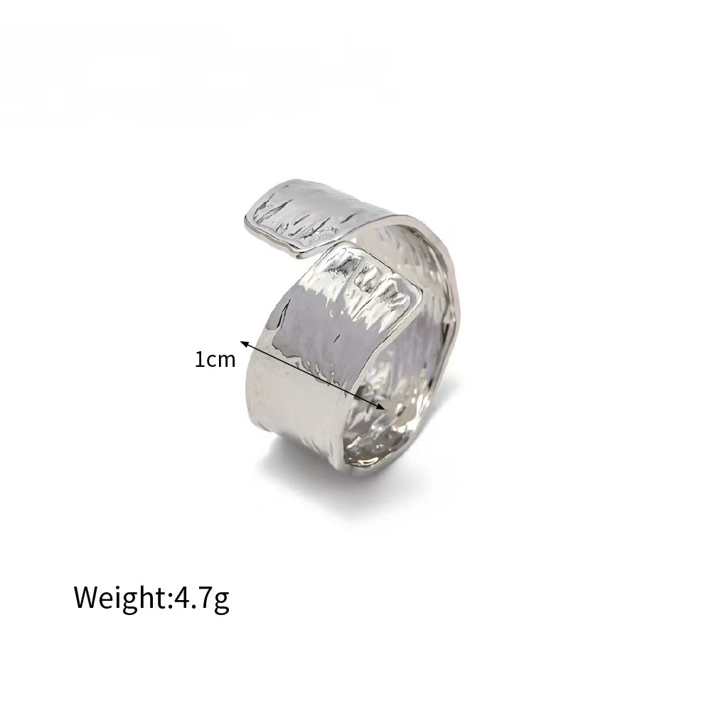 Pleated fashion and versatile rings