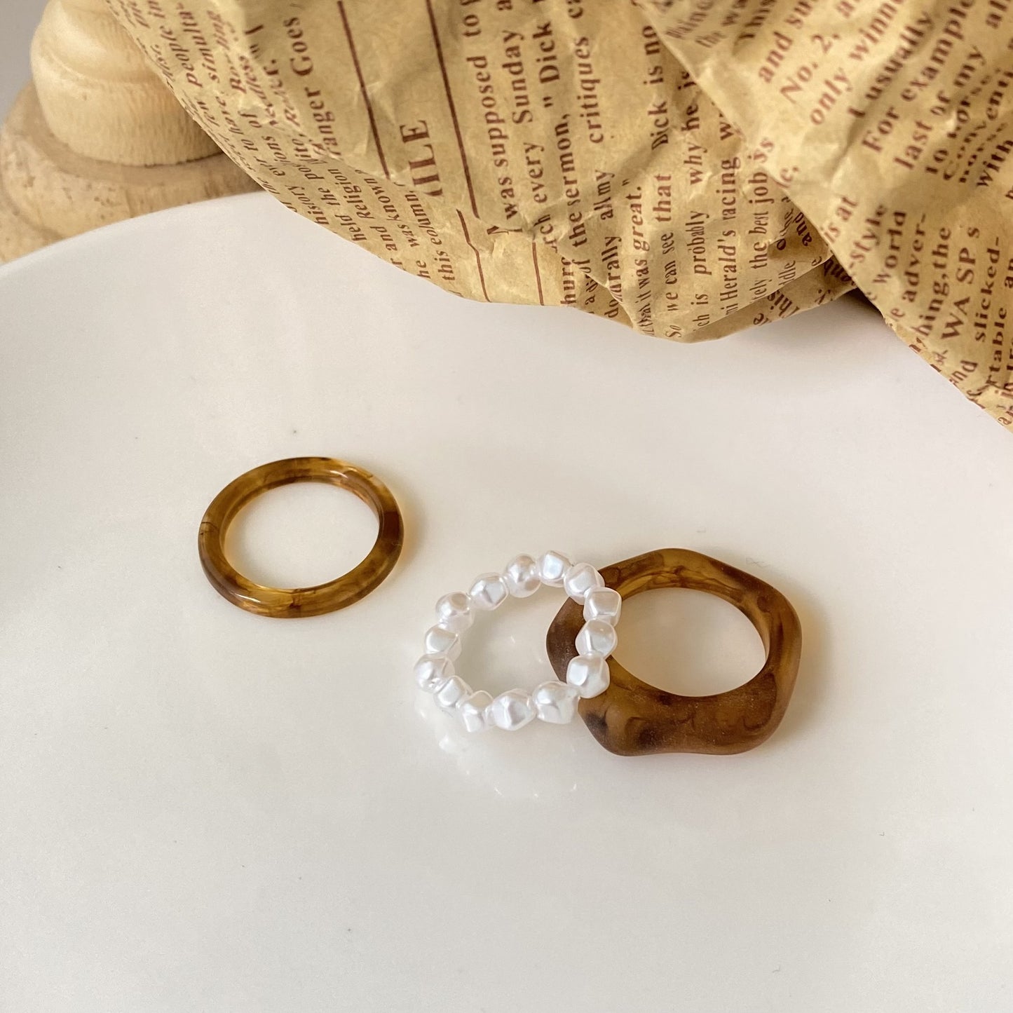 Resin 3pc Pearl Ring Set