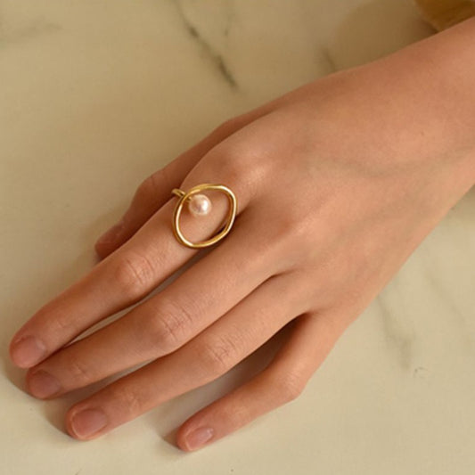 Vintage Irregular Oval Circle Pearl Ring