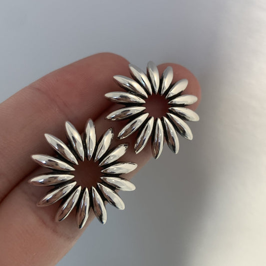 925 Silver Heavy Flower Earrings