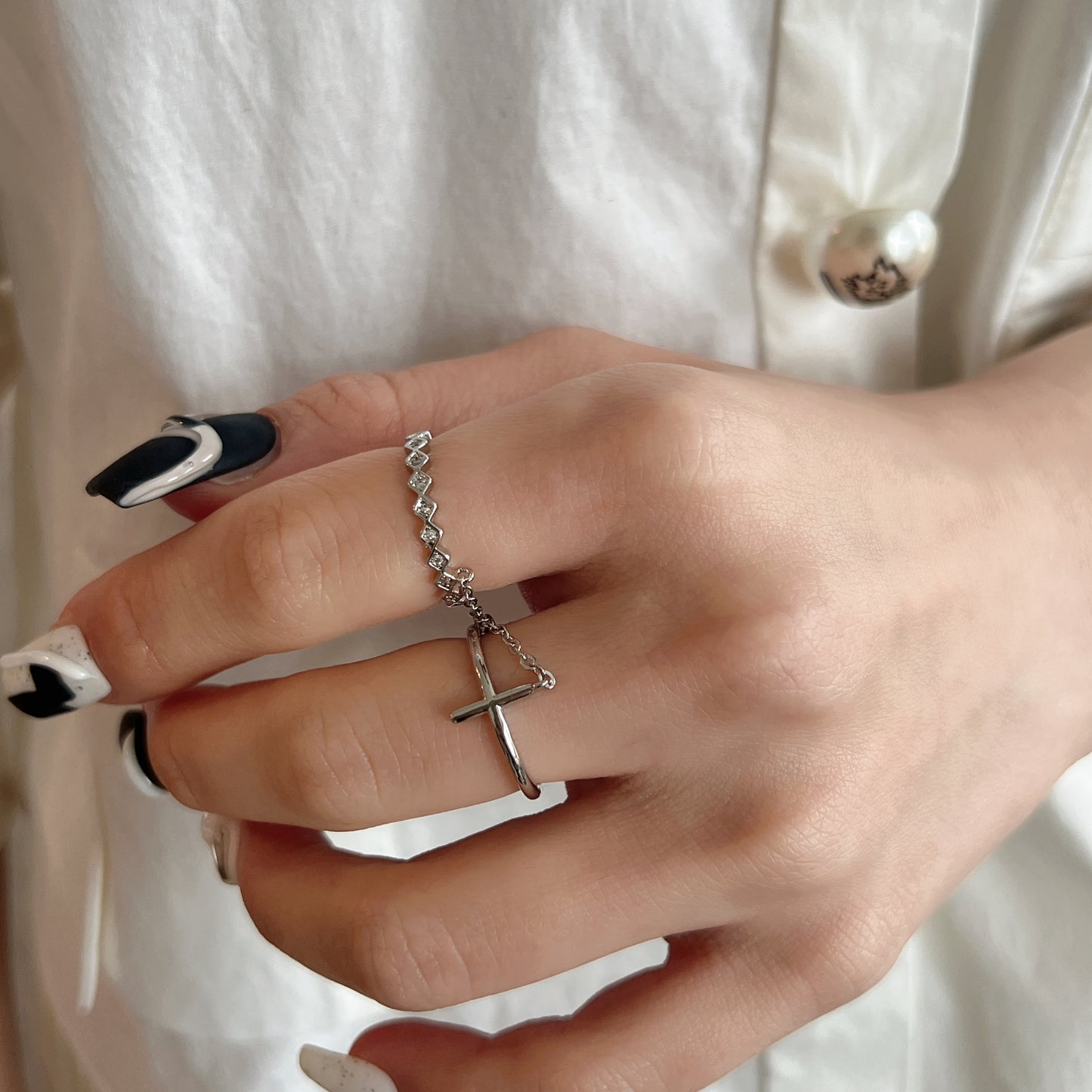 Double Cross Chain Open Ring