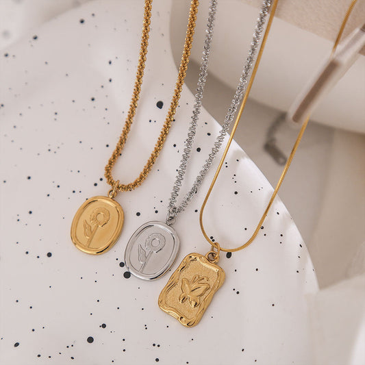 Vintage French Floral Relief Necklace