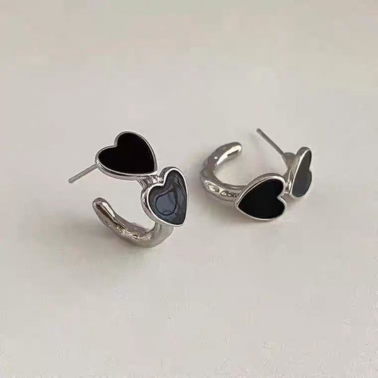 925 Silver Studs With Black Hearts Earrings