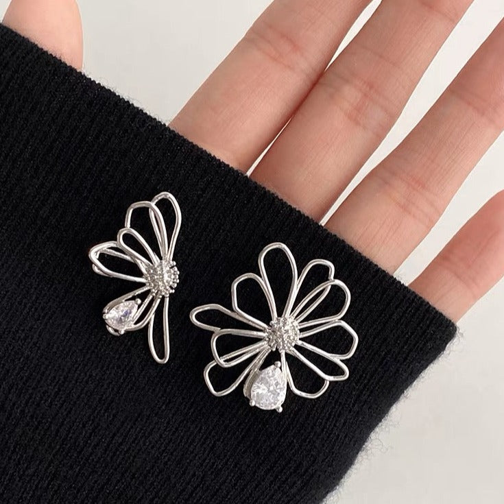Floral Wire Earrings