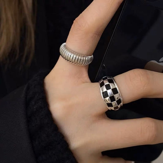 Check Pattern Ring